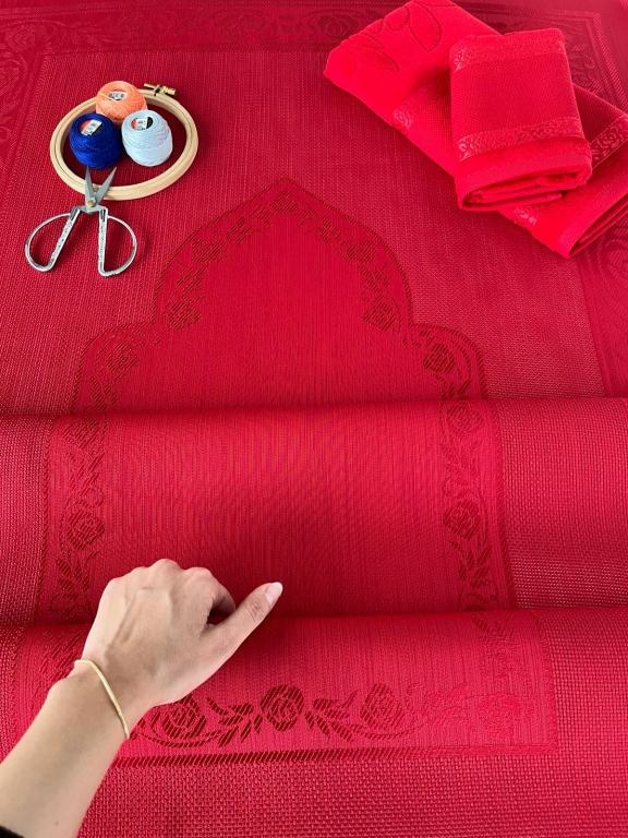 GÜL DÜZ ETUVAL SECCADE