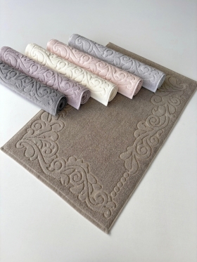 SARRA 50x70 AYAK HAVLUSU - NAZENDE