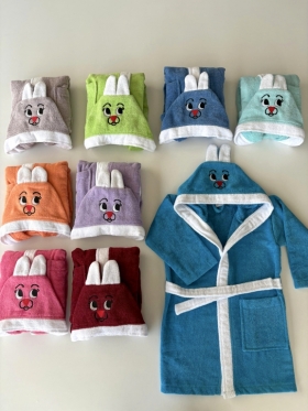 ÇOCUK BORNOZU 7-8 YAŞ